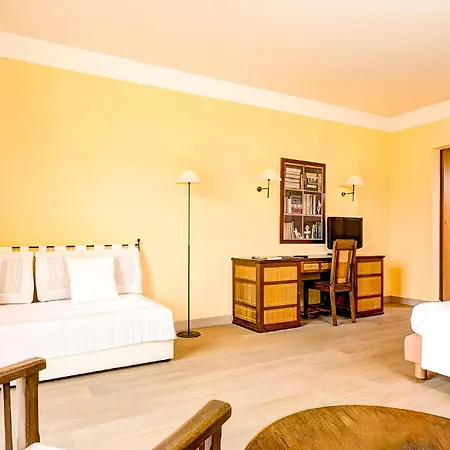 Hotiday Collection - Hotel 4*