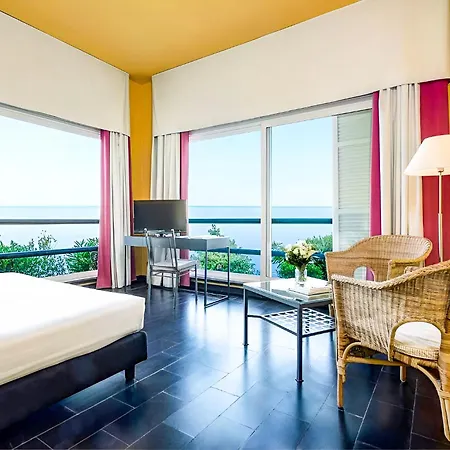 Hotiday Collection - Hotel 4*